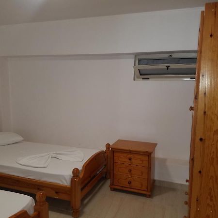 Apartamente Duplex Berti Sarandë エクステリア 写真