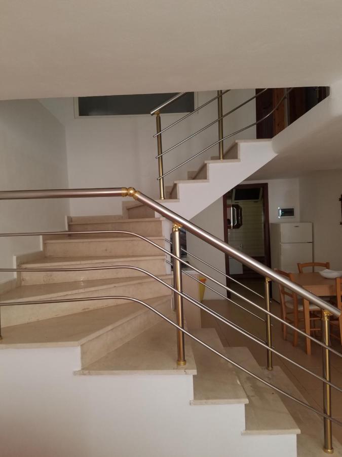 Apartamente Duplex Berti Sarandë エクステリア 写真