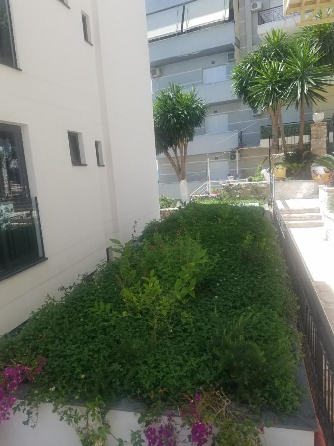 Apartamente Duplex Berti Sarandë エクステリア 写真