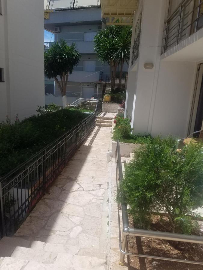Apartamente Duplex Berti Sarandë エクステリア 写真