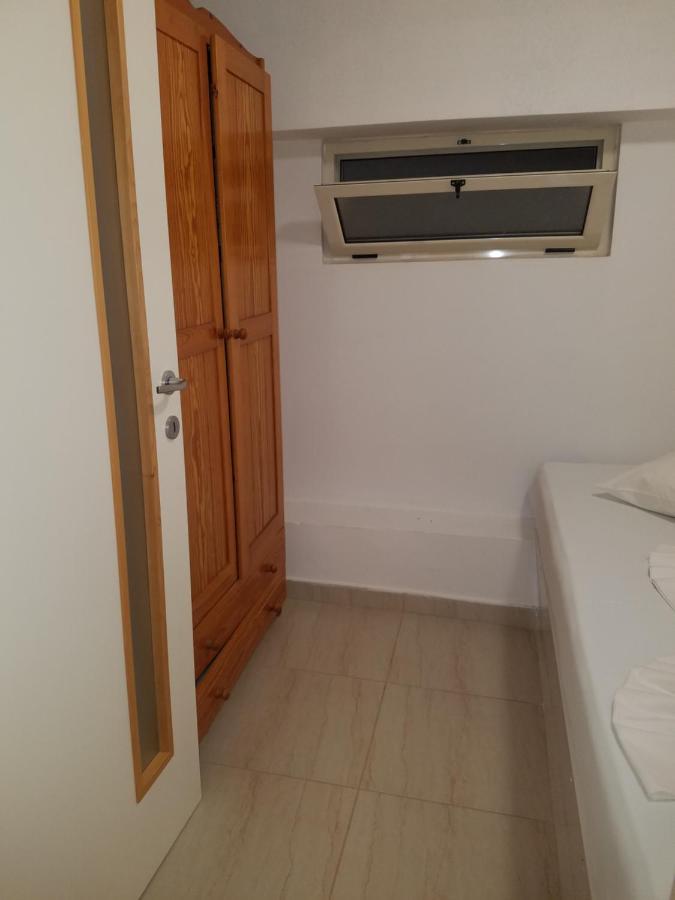 Apartamente Duplex Berti Sarandë エクステリア 写真
